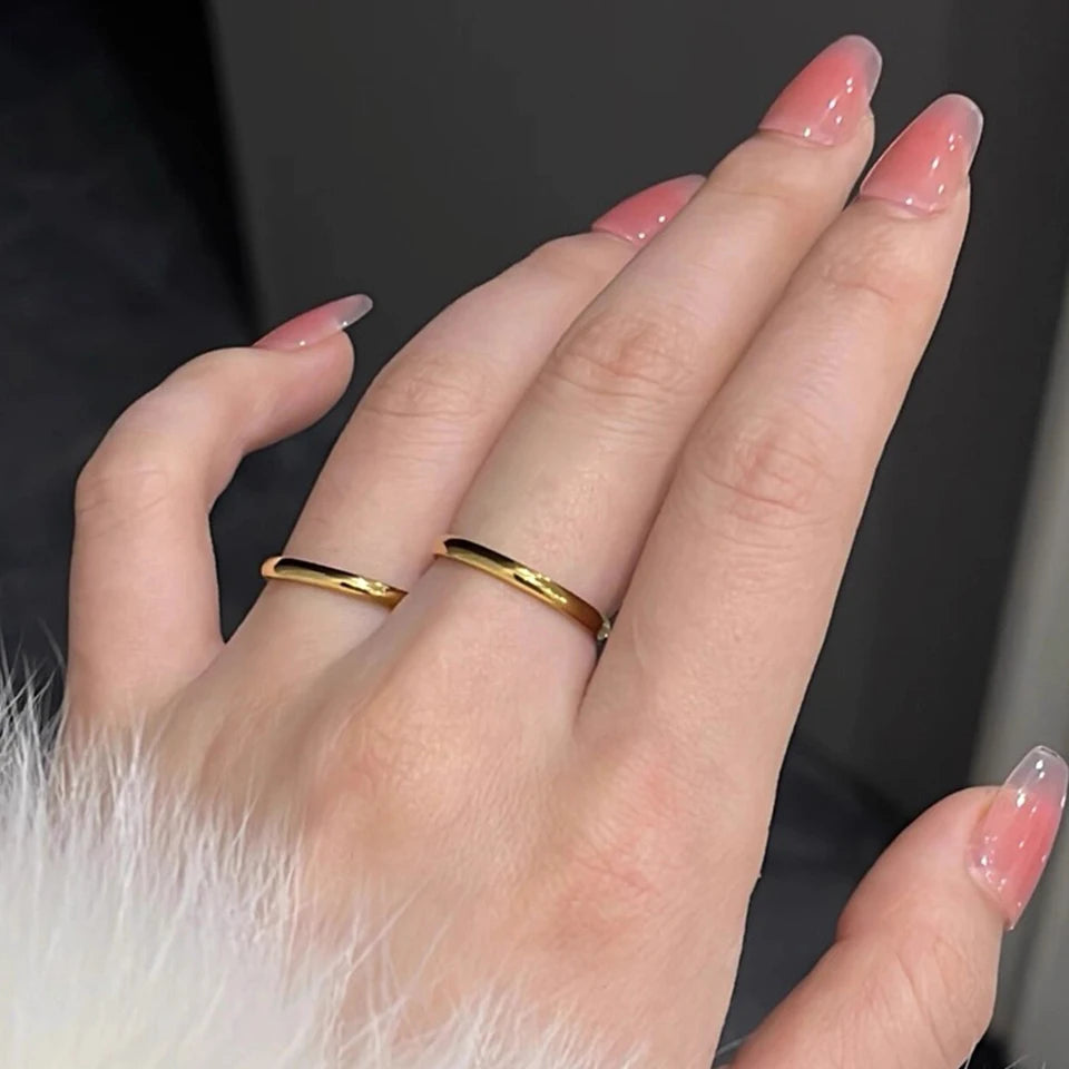 Stainless Steel Rings Gold Color/Silver ColorAnti-allergy Smooth Simple Wedding Couples Rings Bijouterie