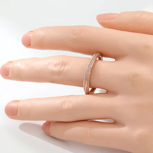 Fashion Sparkling Colored Synthetic Zirconia Twisted Ring for Women Luxury Charm Banquet Wedding Anniversary Jewelry Accessories